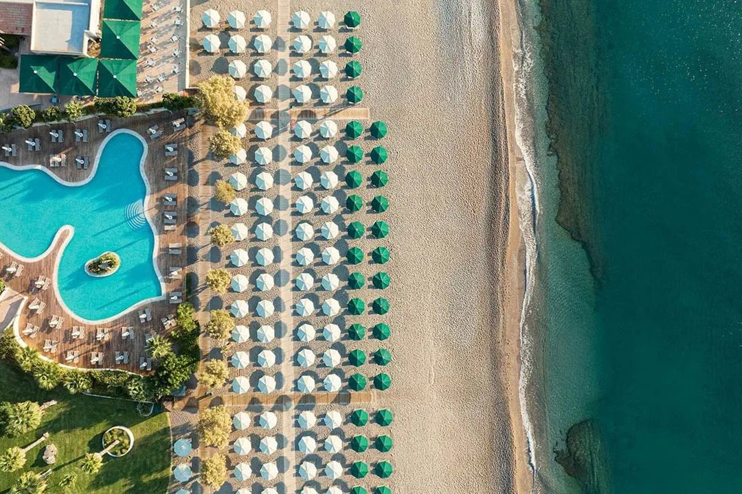 Esperos Mare - teren hotelu