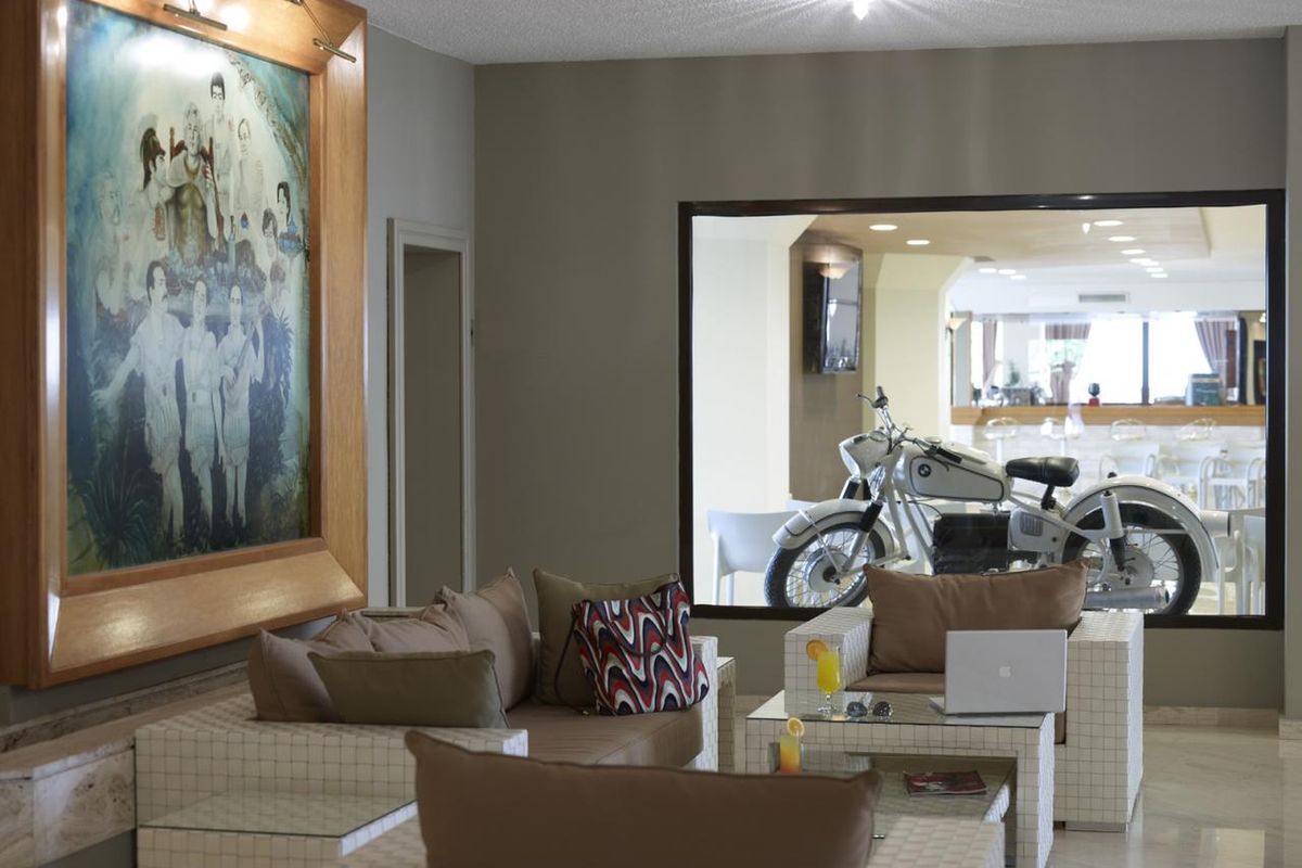 Esperos Mare - teren hotelu