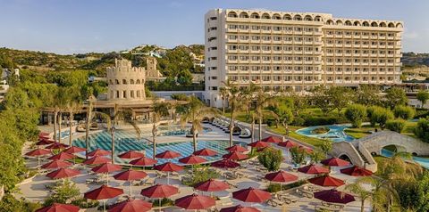obiekt, teren hotelu, basen