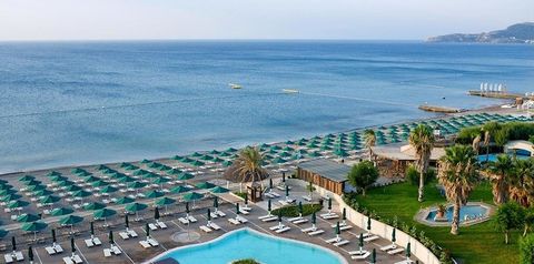 teren hotelu, basen, plaża