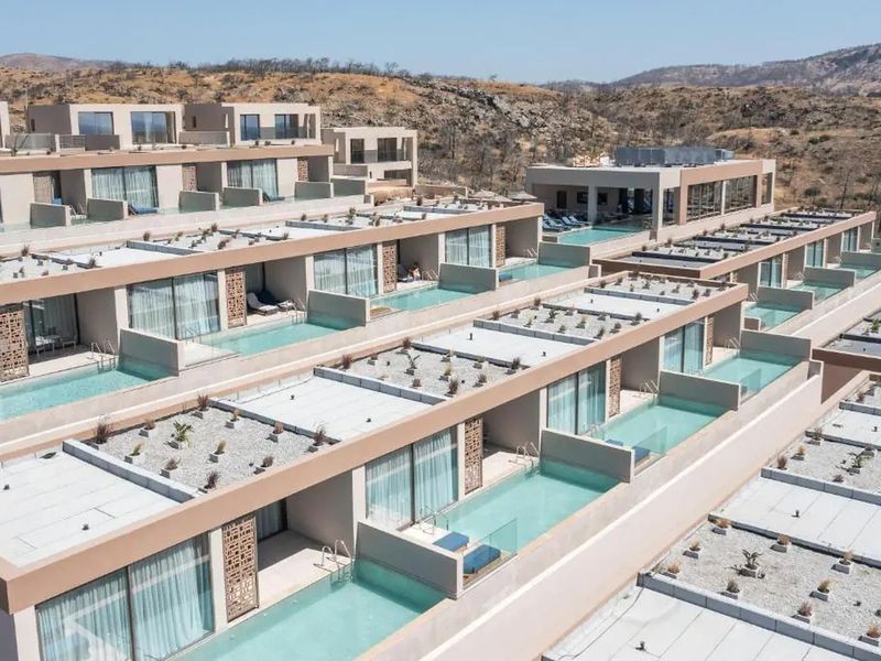 Este Elegant Suites & Villas