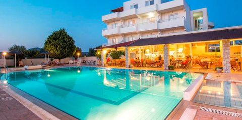 obiekt, teren hotelu, basen