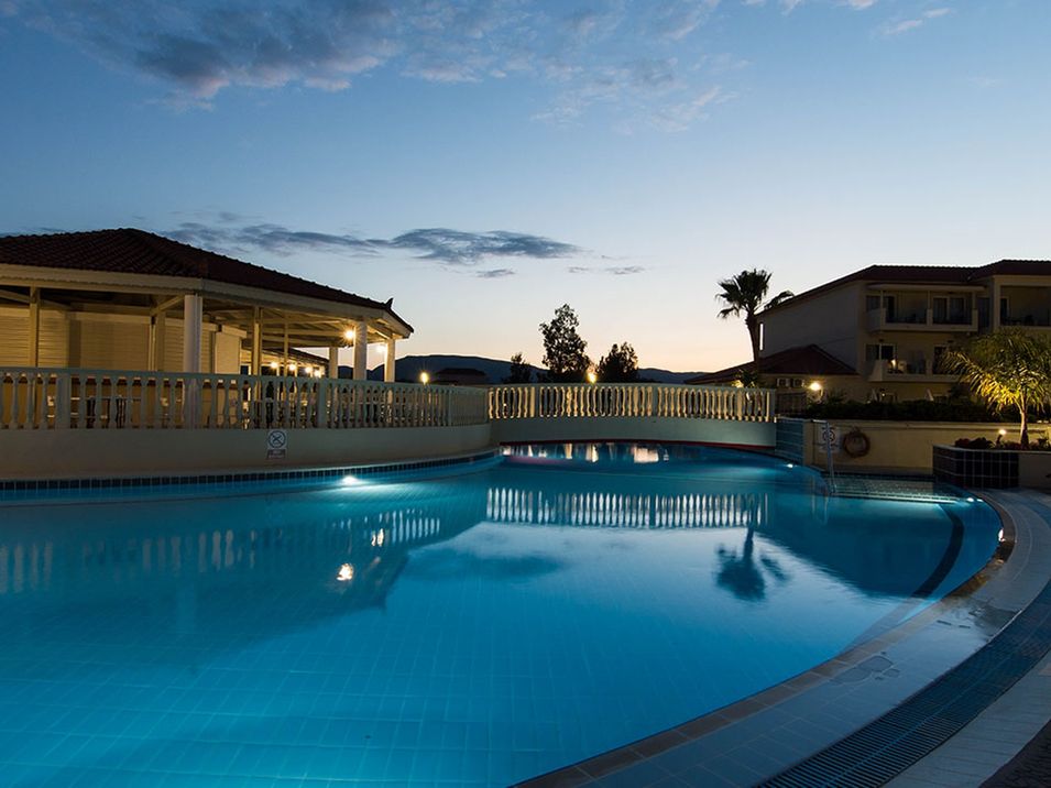 teren hotelu, basen