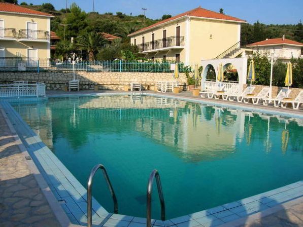 Family Inn 3*