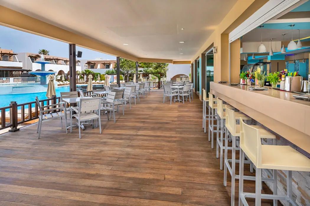 Gaia Village - drink bar