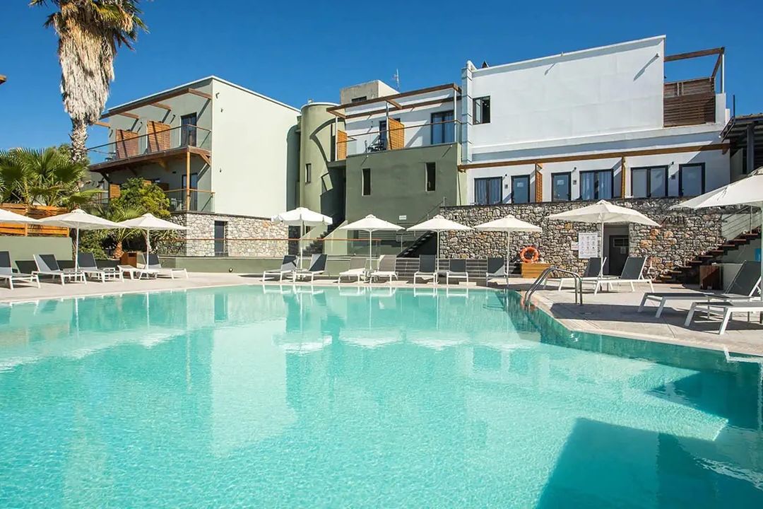 Gennadi Seaside Resort - basen