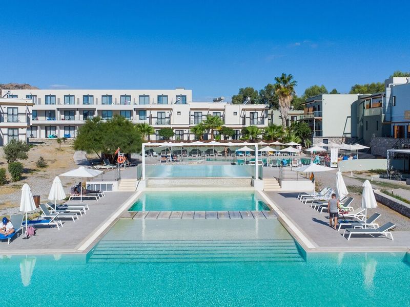 Gennadi Seaside Resort