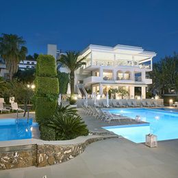 Glavas Inn