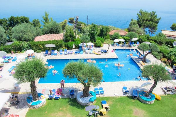 Golden Alexandros Perama