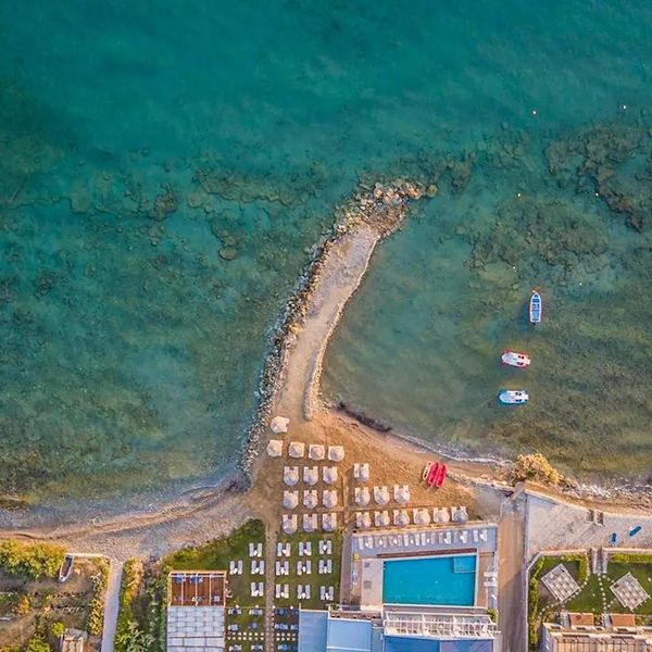 Golden Coast Resort