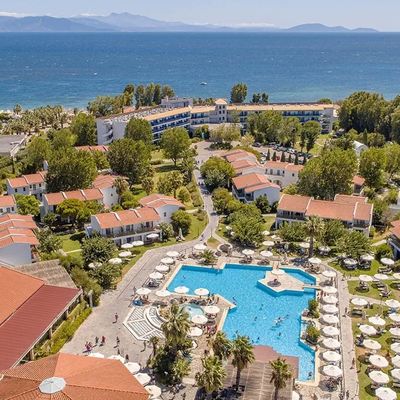 Golden Coast - Attyka