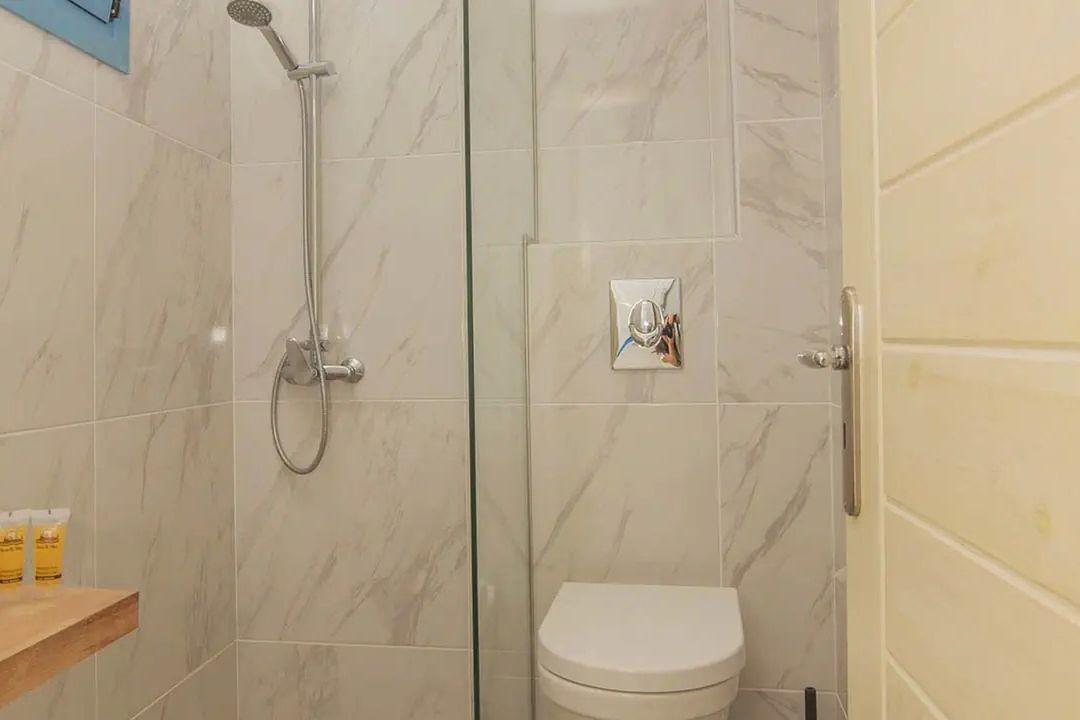 Grand Akrotiri - łazienka