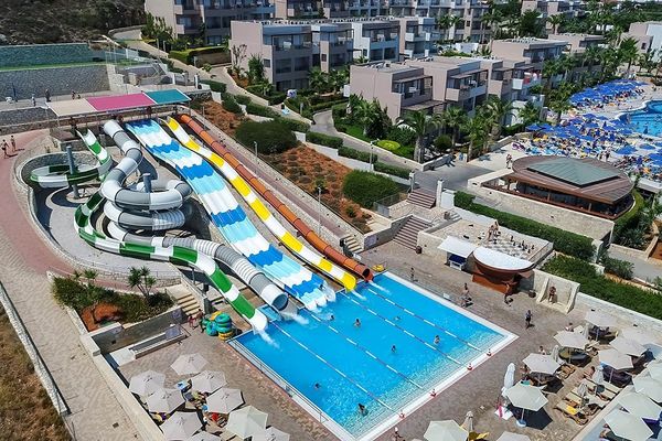 Grand Holiday Resort