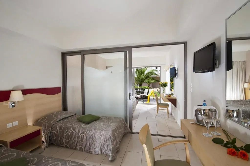 Grand Holiday Resort - pokój