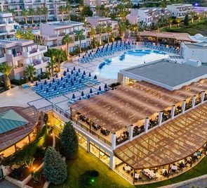 Grand Holiday Resort