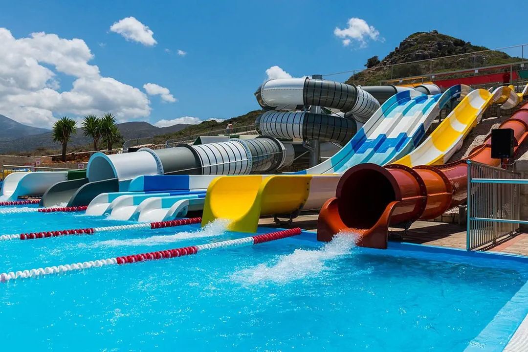 Grand Holiday Resort - zjeżdżalnia