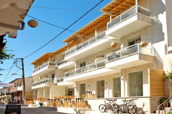 Grand Theoni Suites and Spa