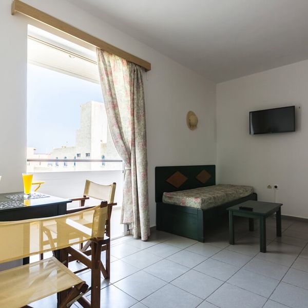 Happiness Apartments