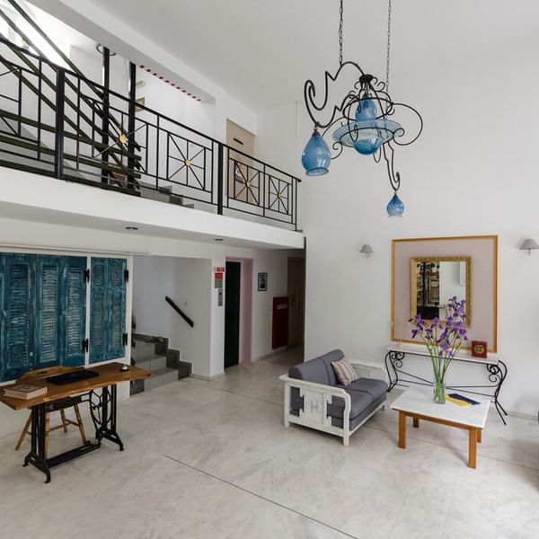 Happiness Apartments