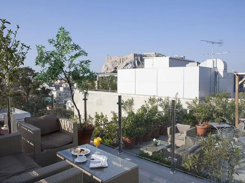 Hermes (Athens) 3*