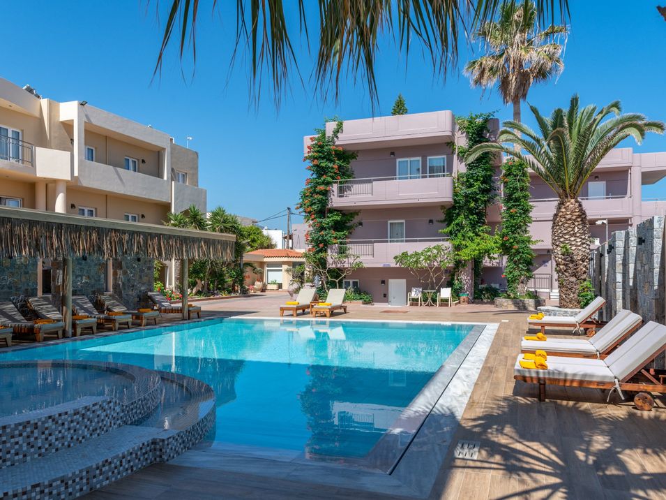 obiekt, teren hotelu, basen