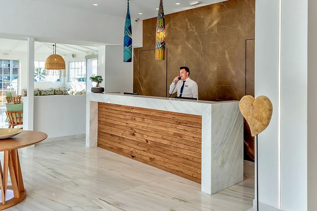 High Beach - recepcja / lobby