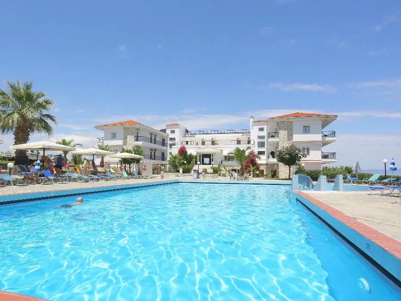 Hilltop 3*