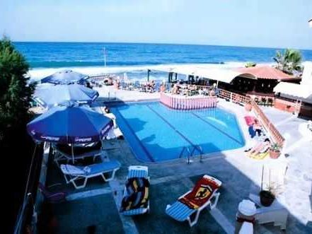 Joan Beach 3*