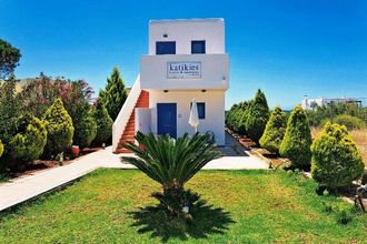 Katikies Studios Apartments