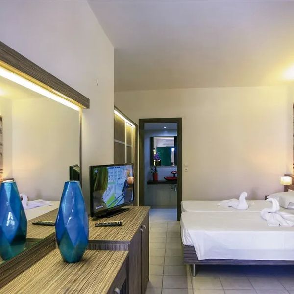 Katrin Suites