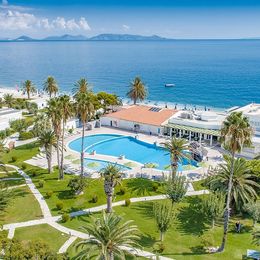 Kinetta Beach Resort