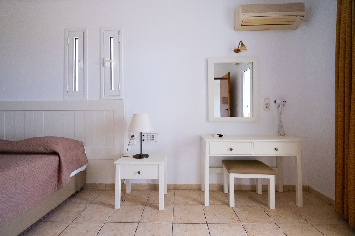 Koni Village - pokój