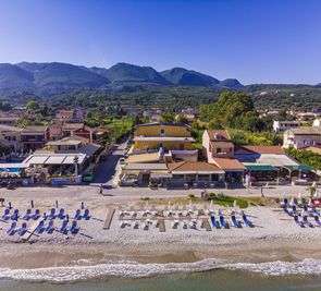 Kormoranos Beach