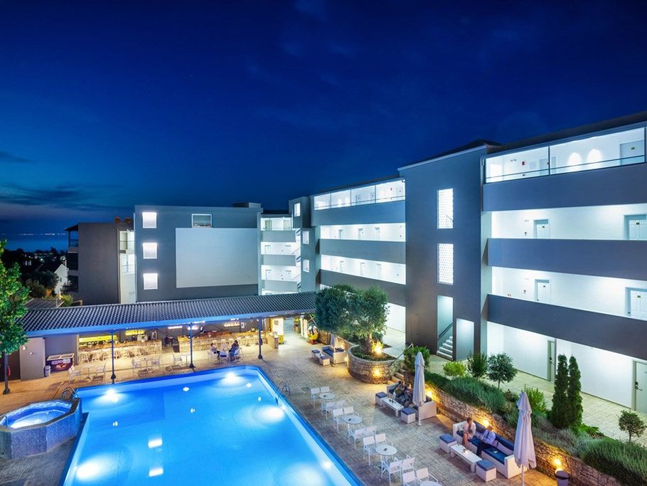 teren hotelu, basen