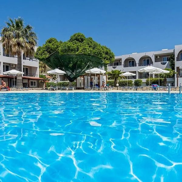 Lardos Bay - zdjęcie 5