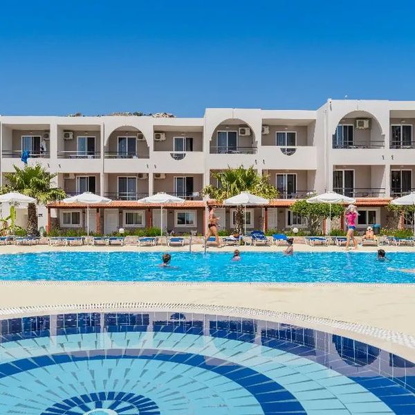 Lardos Bay - zdjęcie 3