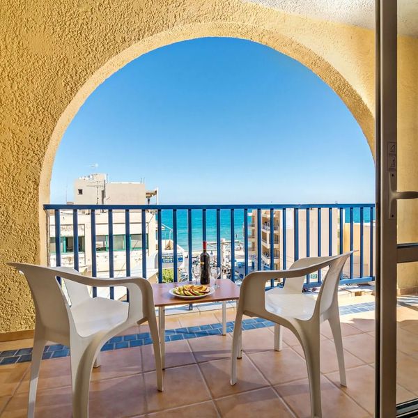 Lefkoniko Beach - Icarus Suites