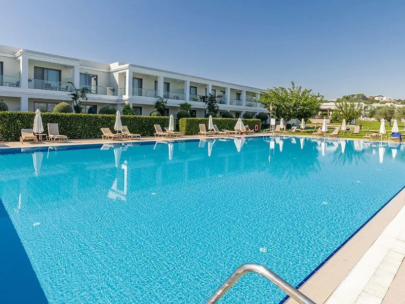 Levante Beach Resort By Playitas