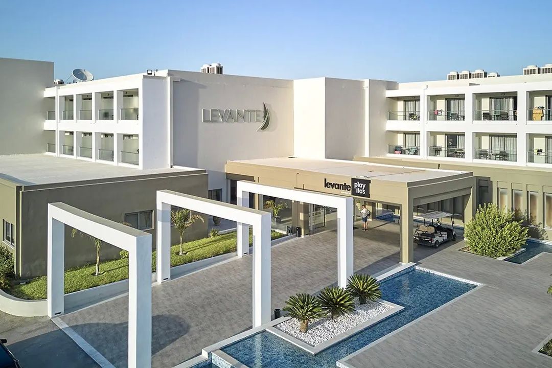 Levante Beach Resort By Playitas - obiekt