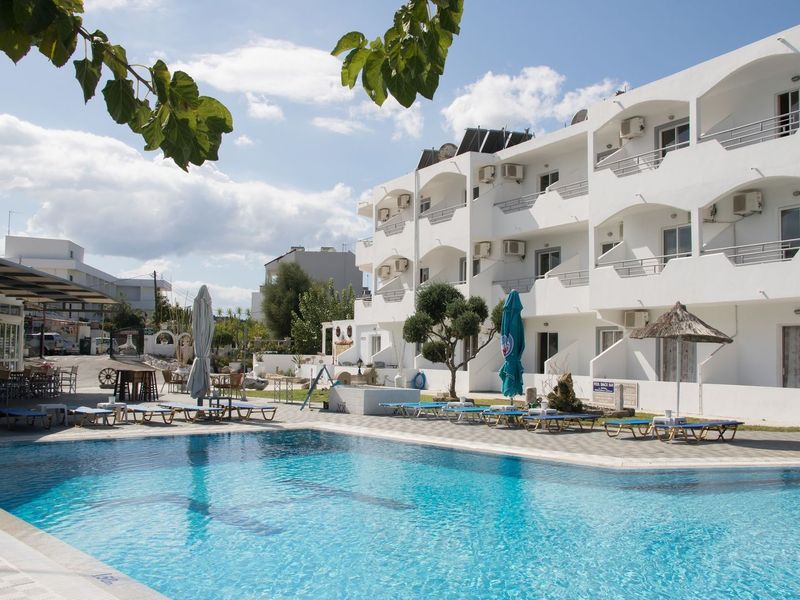 Lisabeth Apartments 3*