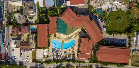 teren hotelu, wakacjepl