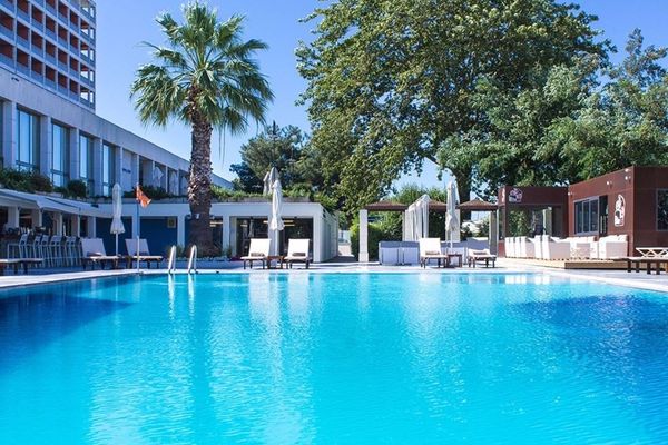 Makedonia Palace