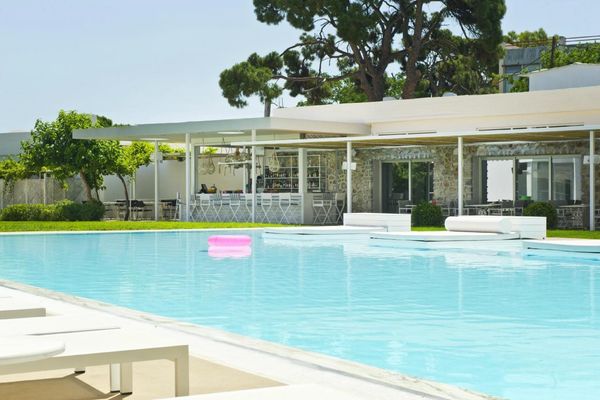 Brown Marathon Beach Resort