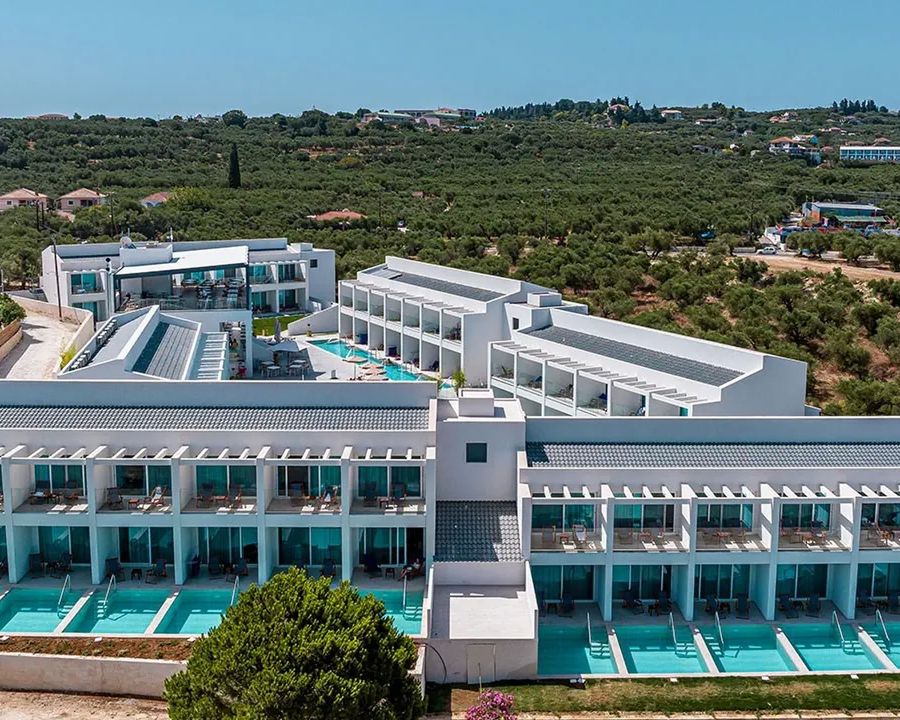 Mirage Bleu Resort