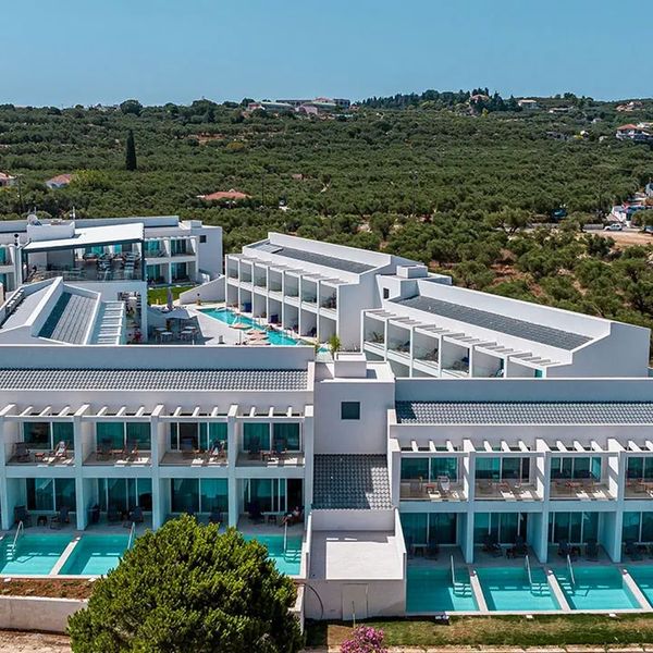 Mirage Bleu Resort