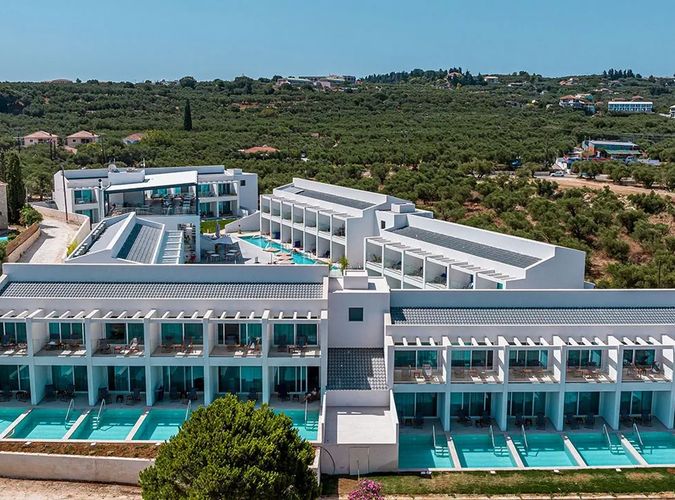 Mirage Bleu Resort