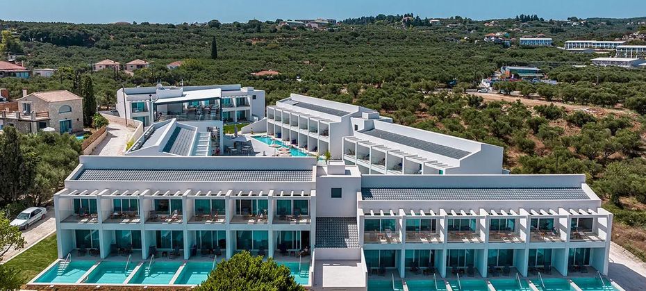 Mirage Bleu Resort