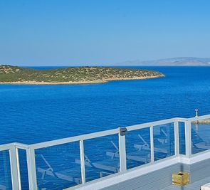 Mistral Bay (ex Rea)