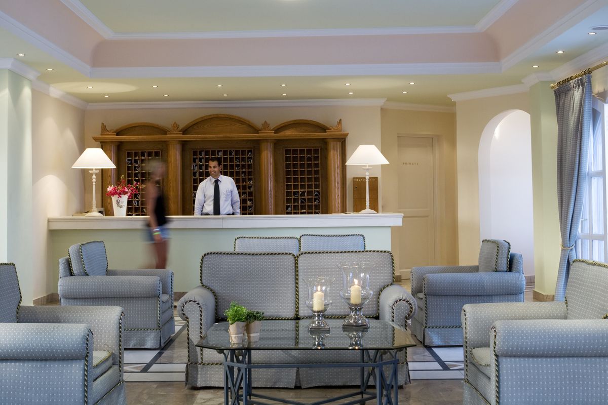 Mitsis Family Village - recepcja / lobby