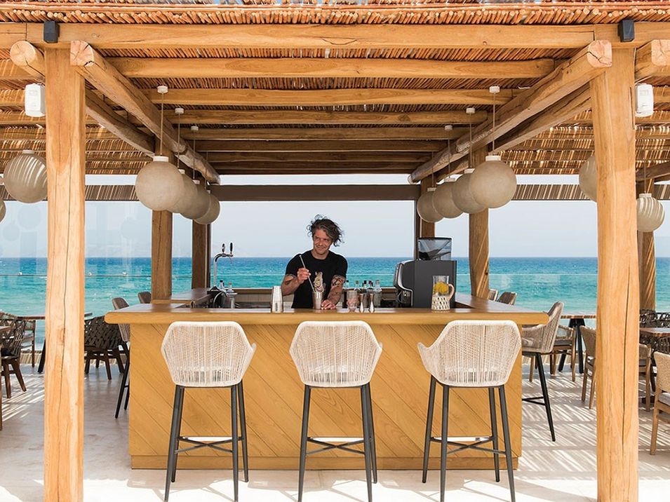 beach bar